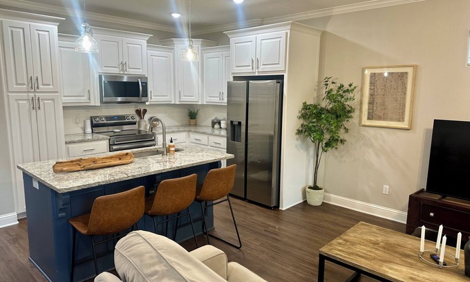 Tyler Condo | Pawnee Two