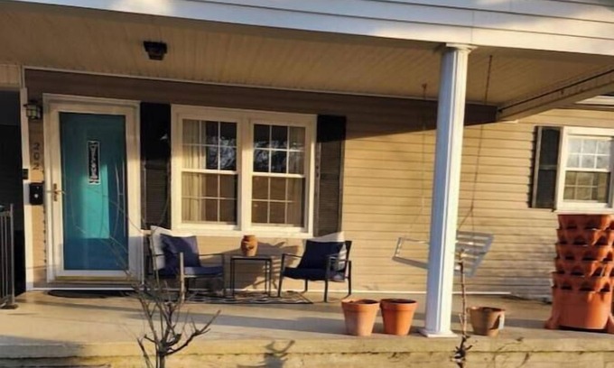 Berea House | Paws & Play - Spacious Fenced Yard. Pet Friendly property in Berea, Kentucky