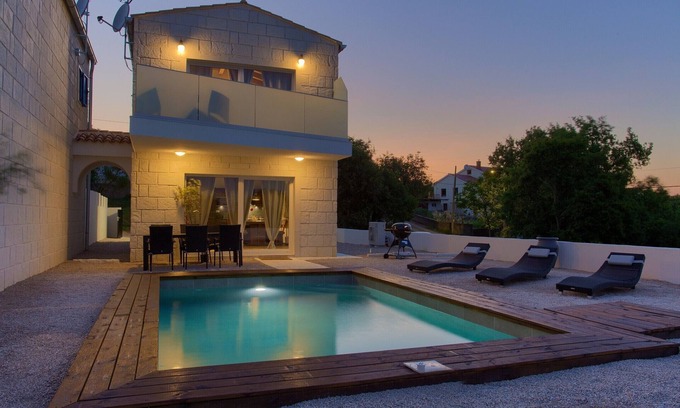 Krk Villa | Pax house with private pool 4