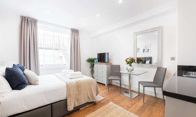Notting Dale Apartment | PBC | Modern Studio Apartment in Bayswater - LS3