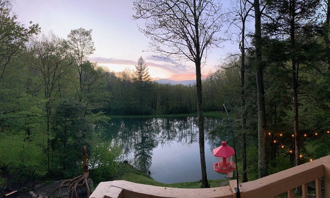 Sugar Mountain Cabin | Peace Be With You at Annie's Cabin