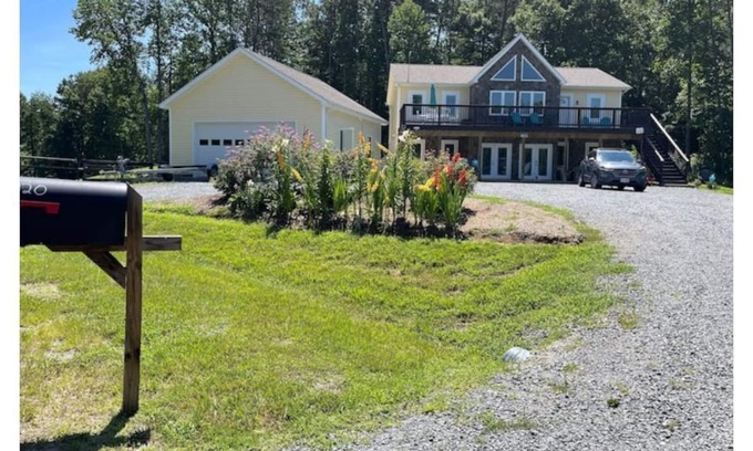 Louisa House | Peaceful 5 bedroom home, 1 block from lake