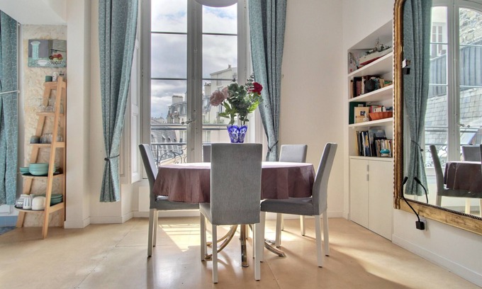 Notre-Dame-des-Champs Apartment | Peaceful apartment in Saint-Germain-des-Prés
