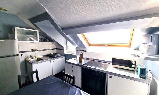 Luc-sur-Mer Apartment | Peaceful Apt At 2 Steps From The Beach