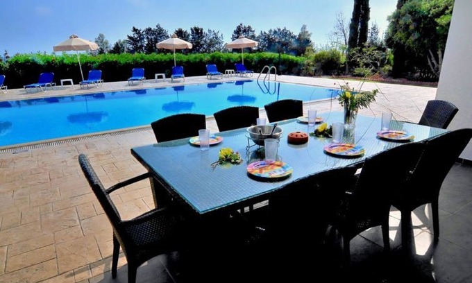 Sea Caves Villa | Peaceful Coral Bay House | Villa Pikni | 5 bedrooms | Extra large pool | Short.