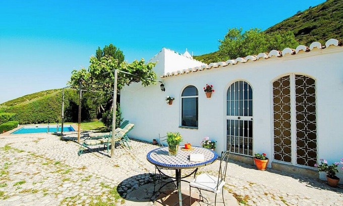 La Joya Cottage | Peaceful Cottage in La Joya with Private Pool