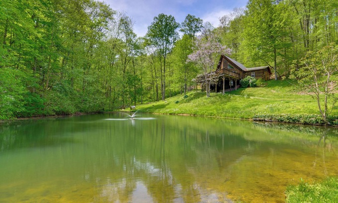 Bakerton House | Peaceful Country Home < 5 Mi to Lake Cumberland