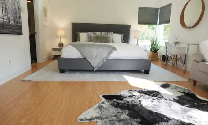Guildford House | Peaceful Guest Suite