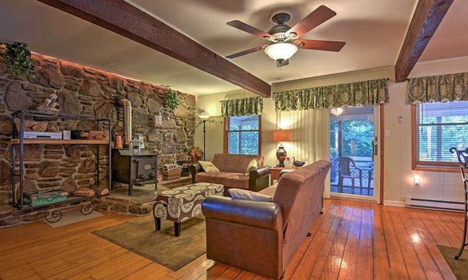 Greentown House | Peaceful Home with Deck Near Lake Wallenpaupack!
