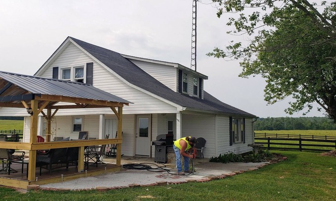 Nancy House | Peaceful oasis 6 miles from Cumberland Point Boat Ramp and 6 miles from Nancy.