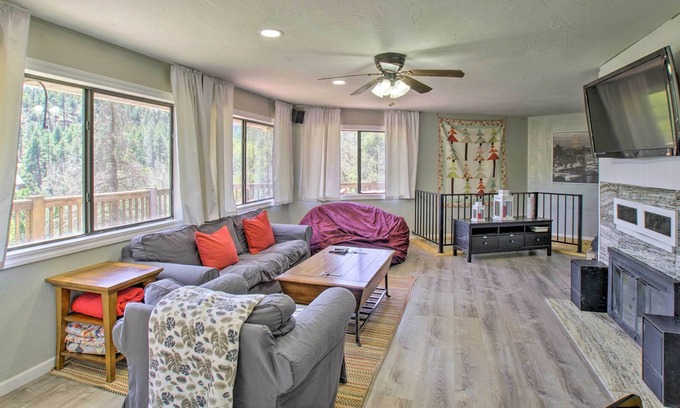 Whispering Pines Cabin | Peaceful Payson Cabin w/ Deck & Mtn Views!