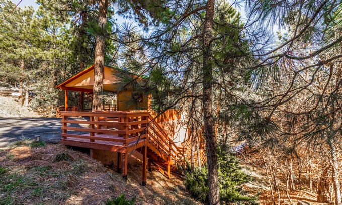 Ruidoso Cabin | Peaceful Pine Cabin – Walk to Midtown & Trails