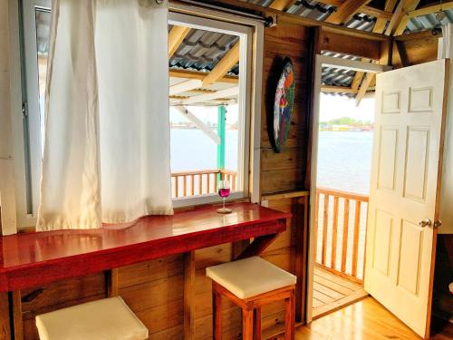 Bocas del Toro Apartment | Peaceful Refuge in Quiete Bay