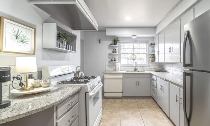 Tech Terrace House | Peaceful Retreat 2BR/1BA Walk to Tech