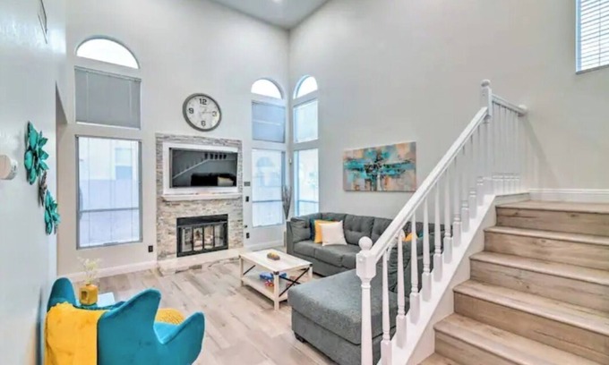 Las Vegas House | Peaceful & Spacious 3BD/2.5BA Getaway Home
