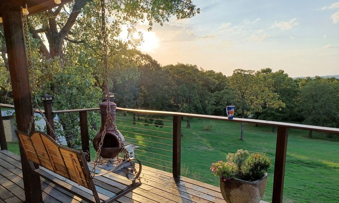 Sand Springs House | Peaceful stay @ "Oak Keys" on Lake Keystone
