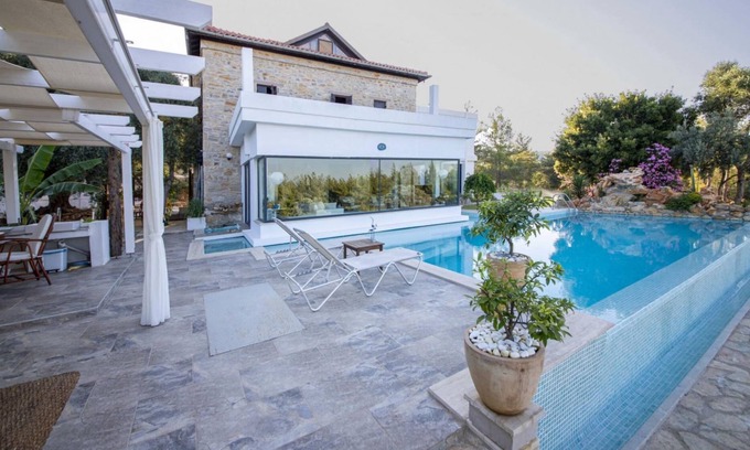 Bodrum Villa | Peaceful Villa with Pool and Garden in Bodrum