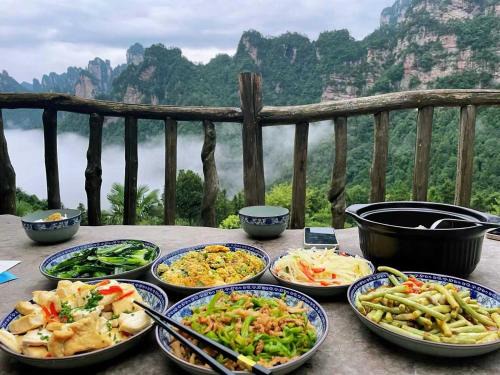Wulingyuan House | PeakMist Retreat Inside ZhangJiaJie Forest Park