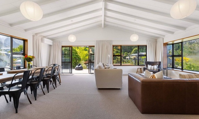 Wanaka House | Peakview Lodge Wanaka
