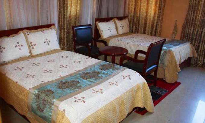 Kampala Hotel | Pearl Highway Hotel Kibuye Kampala