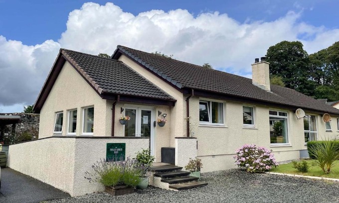 Achachork House | Pebble Cottage