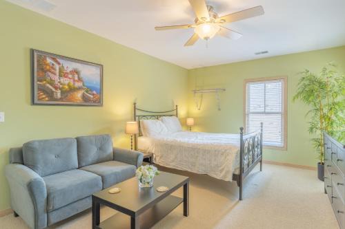 Douglas House | Pebble Hideaway-downtown Douglas and close to beach!