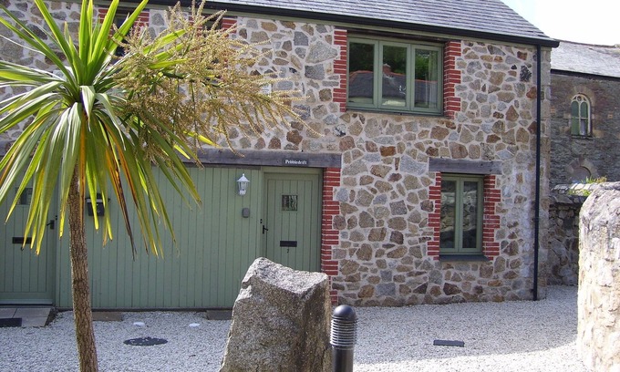 Charlestown Cottage | Pebbledrift Cottage - A Beautiful, Granite Fronted, Self Catering Cottage