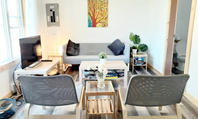 Milford Cottage | Pebbles Beach Resort - Sandpiper cottage