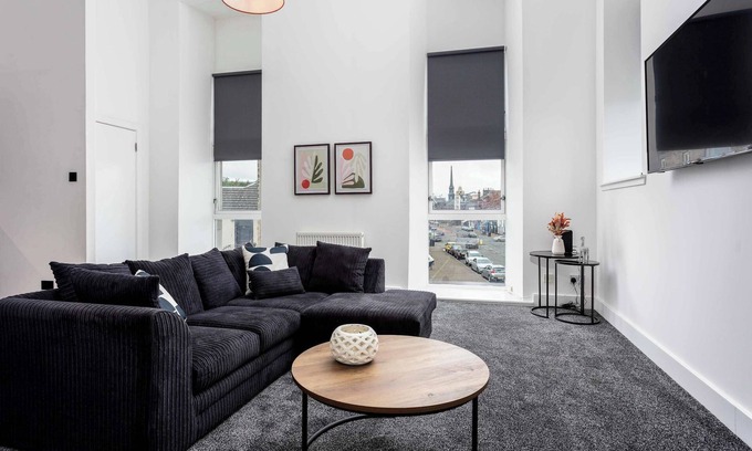 Ayr Apartment | Peebles Suite - Donnini Apartments