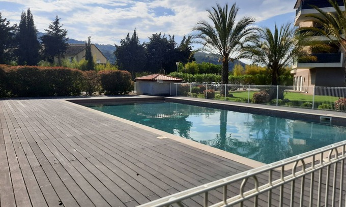 Pegomas Apartment | Pégomas apartment T3 residence with swimming pool, near Mandelieu Cannes