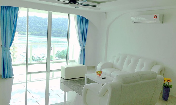 Kampung Sungai Nibong Apartment | Penang Santorini Homestay @ Summerton