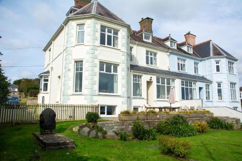 Criccieth House | Pengolwg