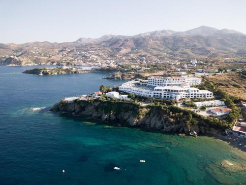 Mononaftis Resort | Peninsula Resort & Spa