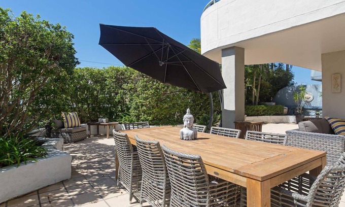 Soldiers Point Apartment | Peninsula Waters, 1/2-4 Soldiers Point Road - Aircon, pool & massive outdoor area