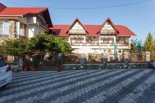 Costinesti House | Pensiunea Adriana