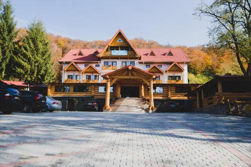 Polovragi House | Pensiunea Cheile-Oltetului