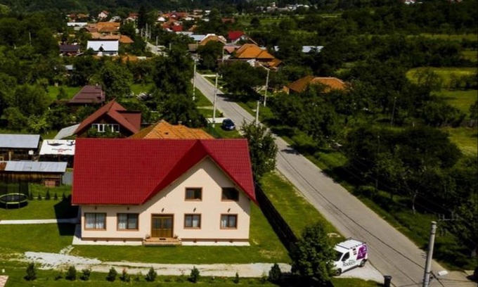 Polovragi House | Pensiunea Elisa