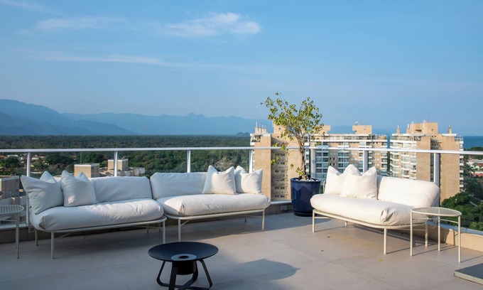 Praia de Sao Lourenco Apartment | Penthouse 5 suítes - Sea View Riviera - Cond. All Time /Full Leisure
