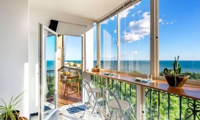 Sitio de Calahonda Apartment | Penthouse at the foot of the beach, private urbanization