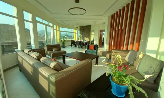 Yaounde Apartment | Penthouse au coeur de Yaoundé Quartier Bastos