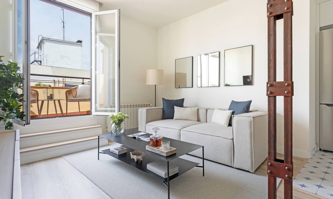 Moncloa - Arguelles Apartment | Penthouse between Templo Debod and Moncloa Lighthouse