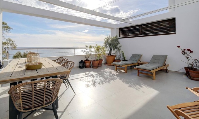 New Golden Mile House | Penthouse "Boulevard Estepona 405" with Sea View, Pool, Wi-Fi, A/C, Balcony & Garden