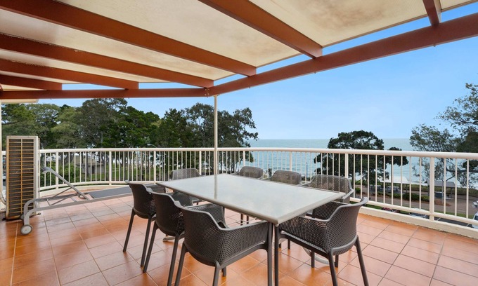 Torquay Apartment | Penthouse Charlton on the Esplanade
