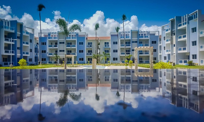 El Cortecito Condo | Penthouse Condo/Private roof deck. Steps to the Beach! -WiFi and Cable TV