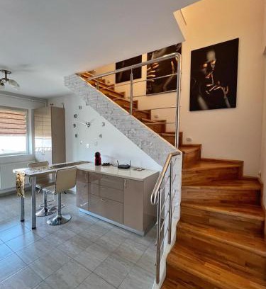 Otopeni Apartment | Penthouse Escape Otopeni An Unforgettable Experience