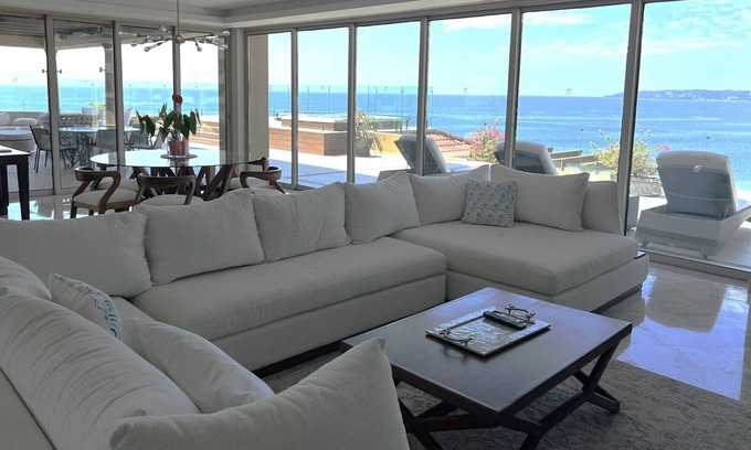 Flamingos Resort | Penthouse Luxury. WOW! Panoramic views of everything! BradAndJoeyRentals