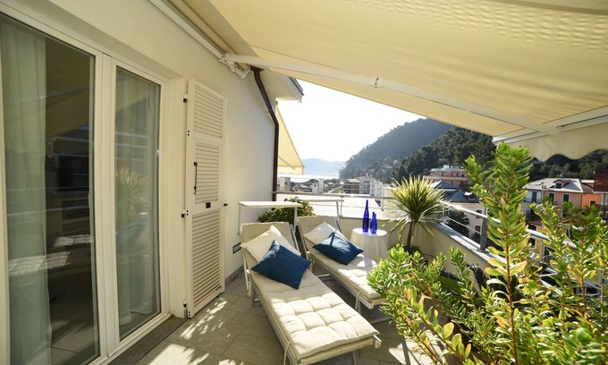 Alassio Apartment | PENTHOUSE on the sea with garage June-September check-in/check-out on Saturdays