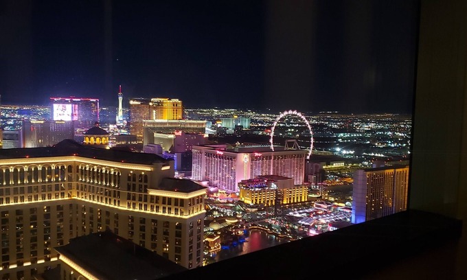 Las Vegas Hotel | Penthouse Suite Vdara Hotel 55thfl. 1BDR stunning Vegas strip views. City center