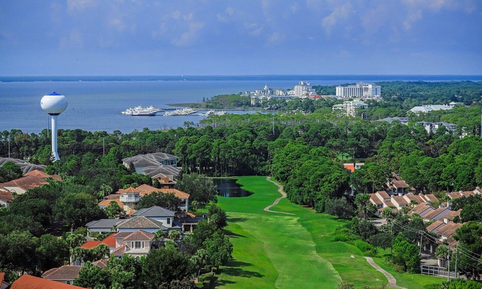 Sandestin Condo | Penthouse Unit ~ Lockout Style ~Private Foyer ~ Gulf Views
