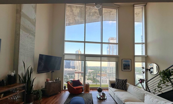 West End Condo | Penthouse W/6th st Downtown ATX